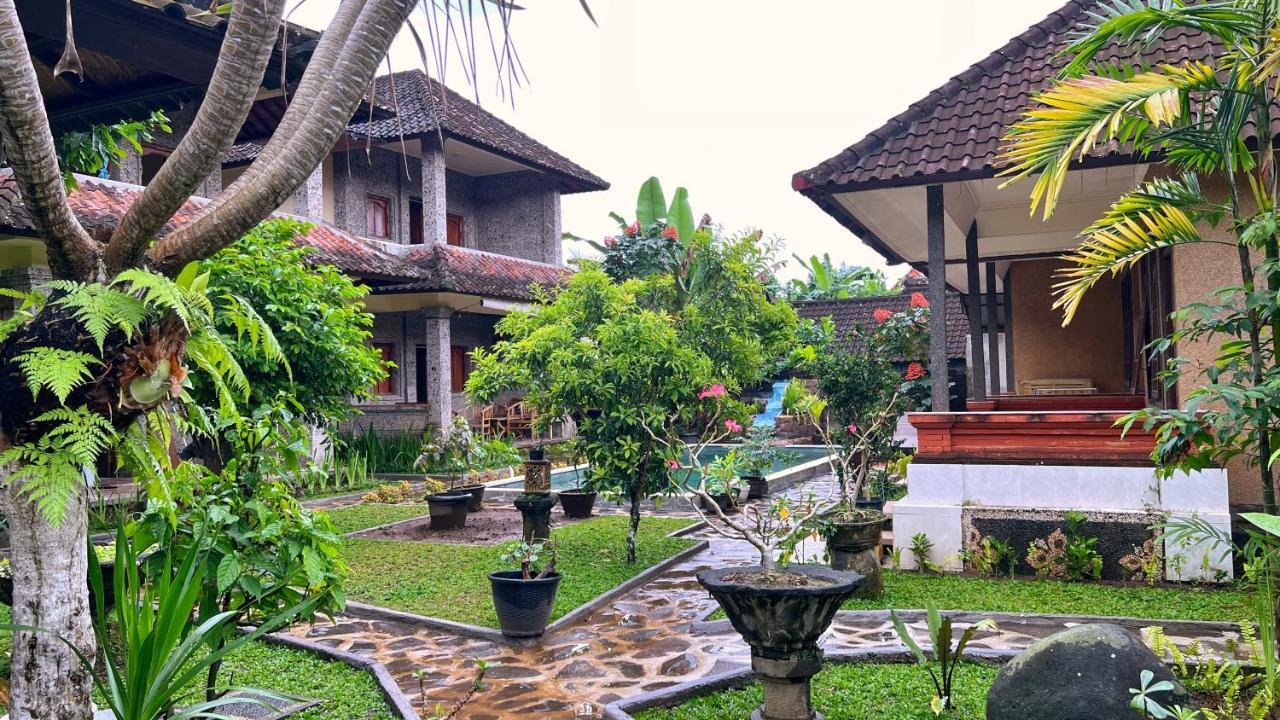 Gusti Home Stay Ubud ภายนอก รูปภาพ