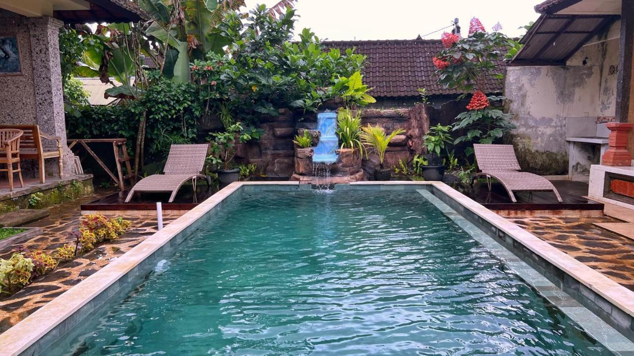 Gusti Home Stay Ubud ภายนอก รูปภาพ