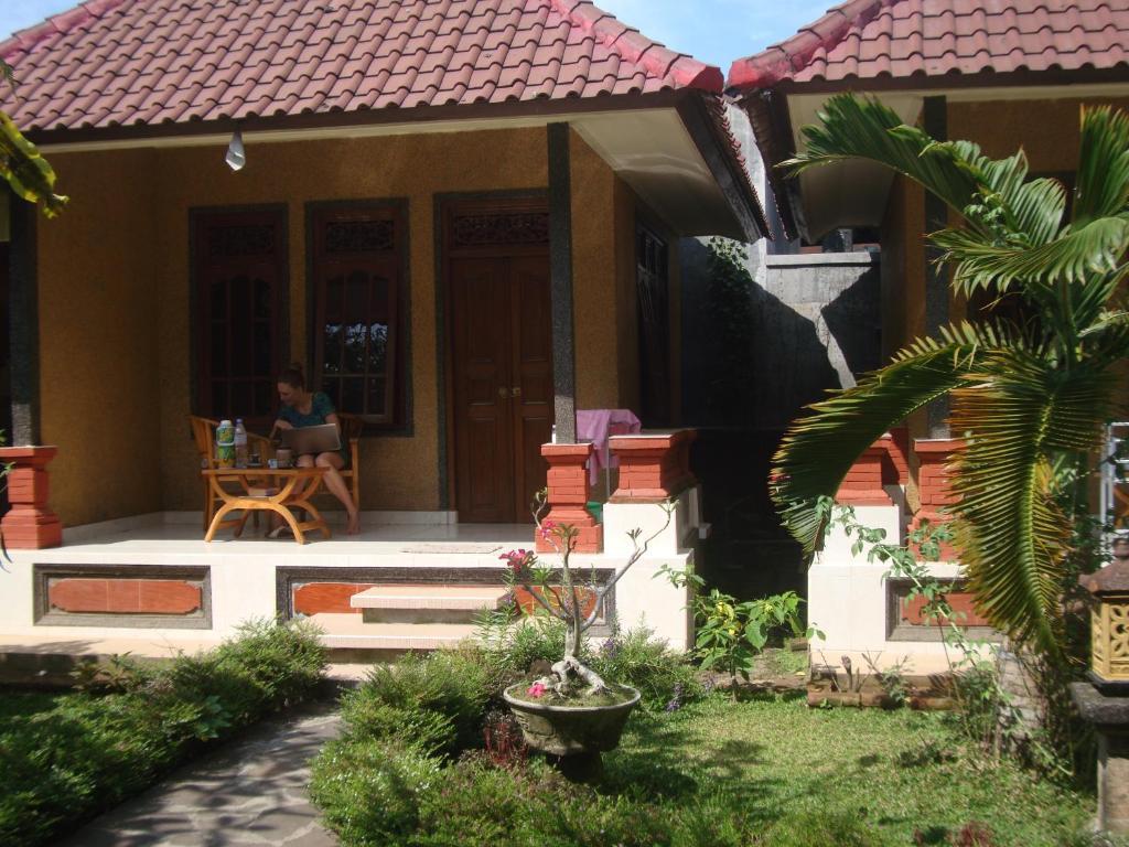 Gusti Home Stay Ubud ภายนอก รูปภาพ
