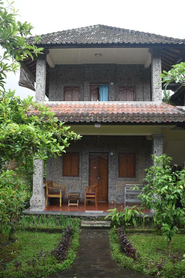 Gusti Home Stay Ubud ภายนอก รูปภาพ
